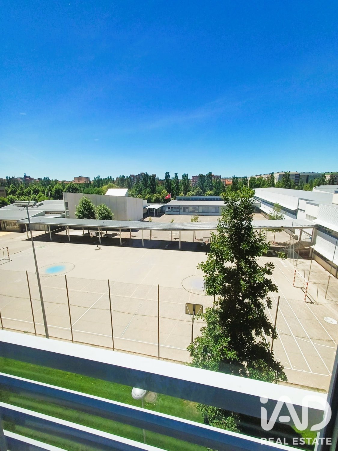 Apartamento en León, España 2 dormitorios, 76 m2 No. 188021