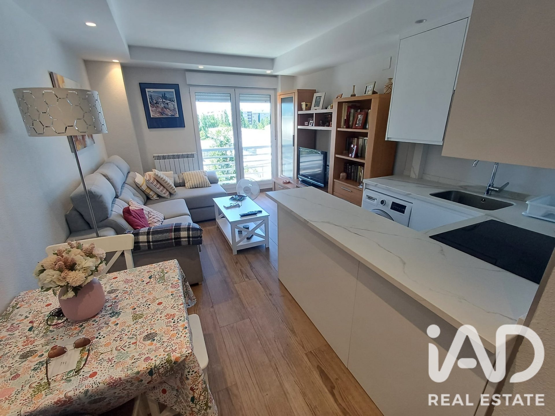 Apartamento en León, España 2 dormitorios, 76 m2 No. 188021