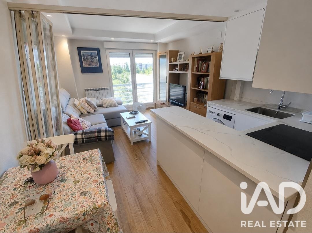 Apartamento en León, España 2 dormitorios, 76 m2 No. 188021