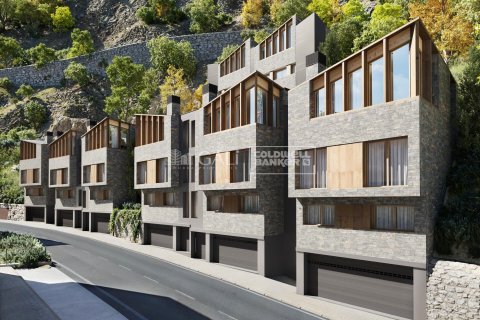 House in Principado De Andorra (Ninguna Poblacion Tiene C.P.), Lleida, Spain 4 bedrooms, 325 sq.m. No. 159202
