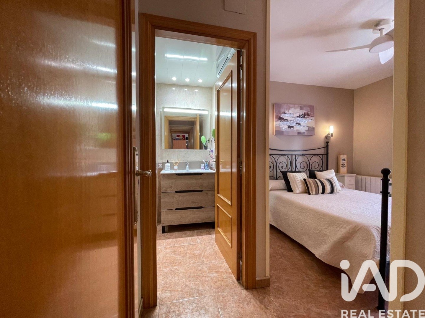 Appartamento a Vilanova i la Geltru, Barcelona, Spagna 4 camere da letto, 107 mq. N° 192076