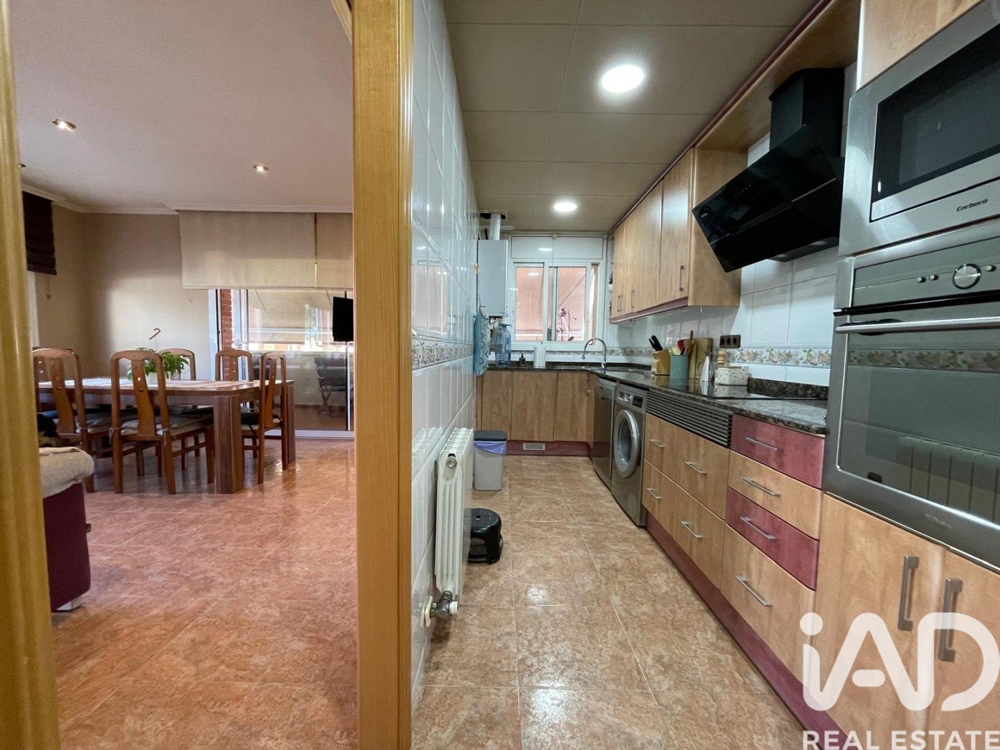Appartamento a Vilanova i la Geltru, Barcelona, Spagna 4 camere da letto, 107 mq. N° 192076