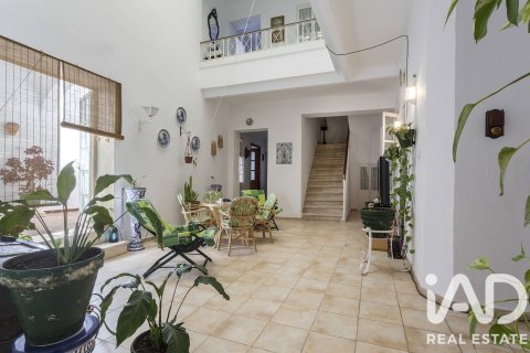Talo Medina Sidonia, Cadiz, Espanja 6 makuuhuonetta, 503 m2 No. 192077