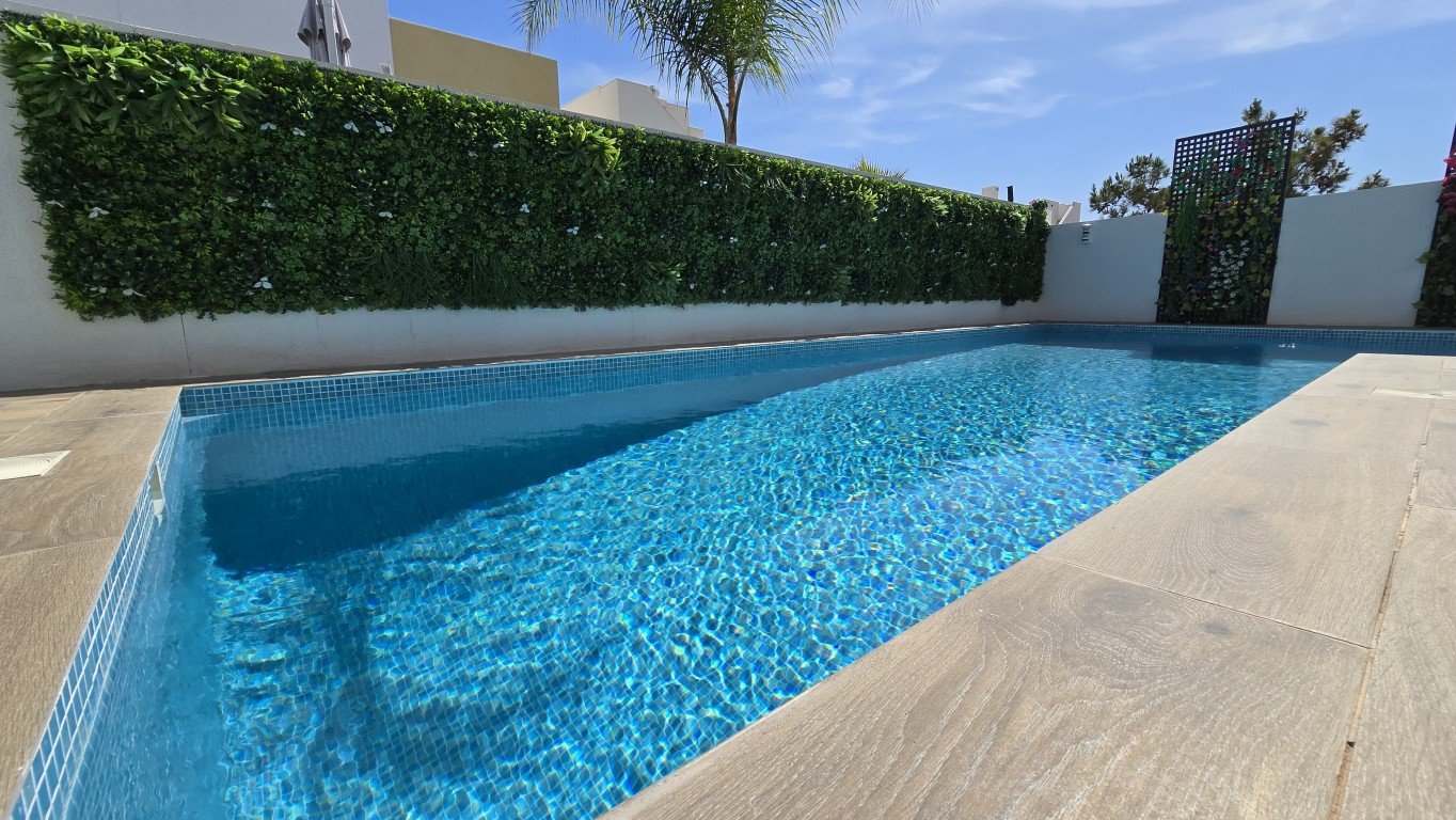 Villa i Los Montesinos, Alicante, Spanien 3 sovrum, 151 kvm. Nr. 189165