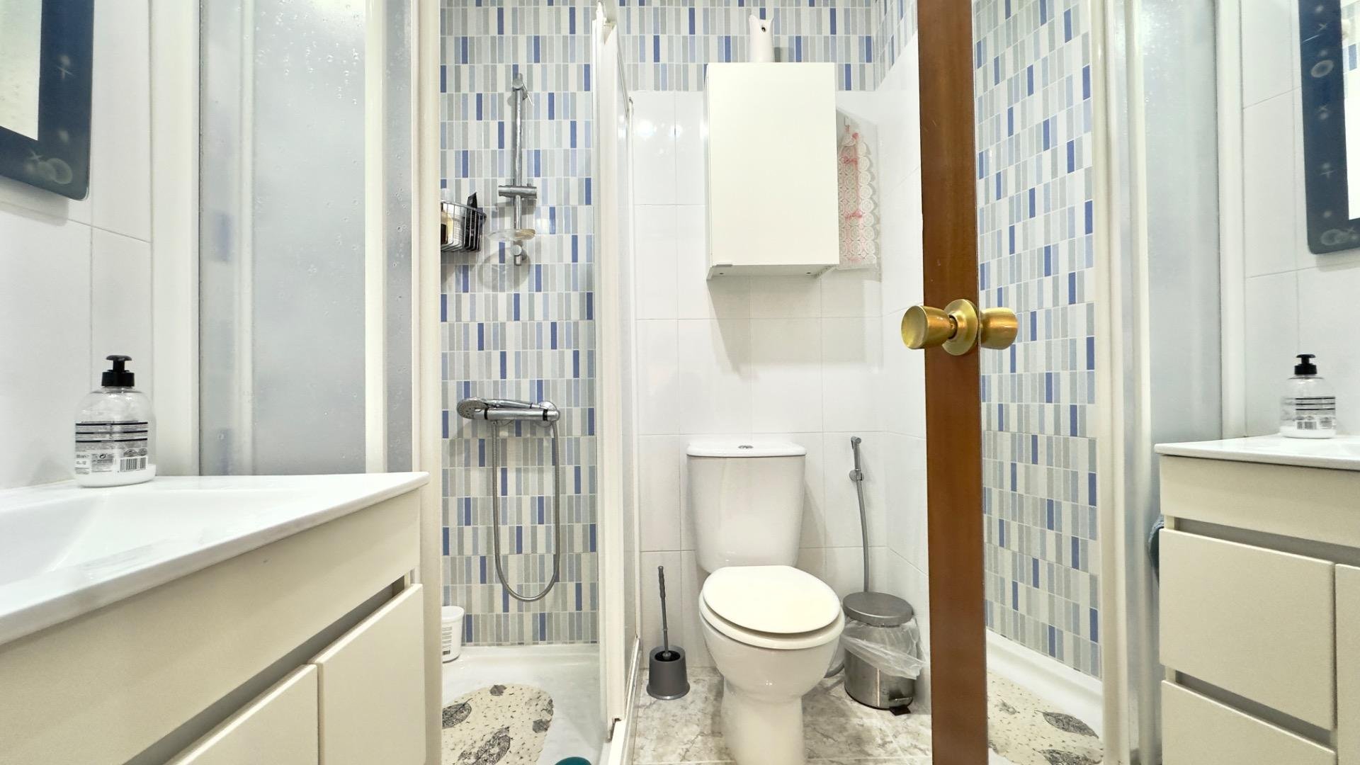 Bungalow in Torrevieja, Alicante, Spain 1 bedroom, 46 sq.m. No. 183043