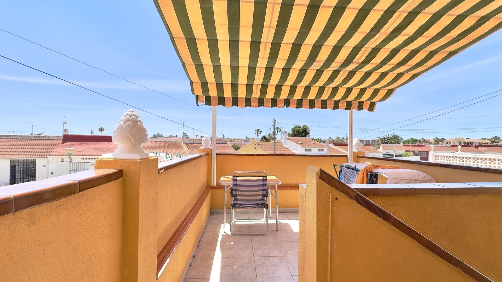 Bungalow in Torrevieja, Alicante, Spain 1 bedroom, 46 sq.m. No. 183043