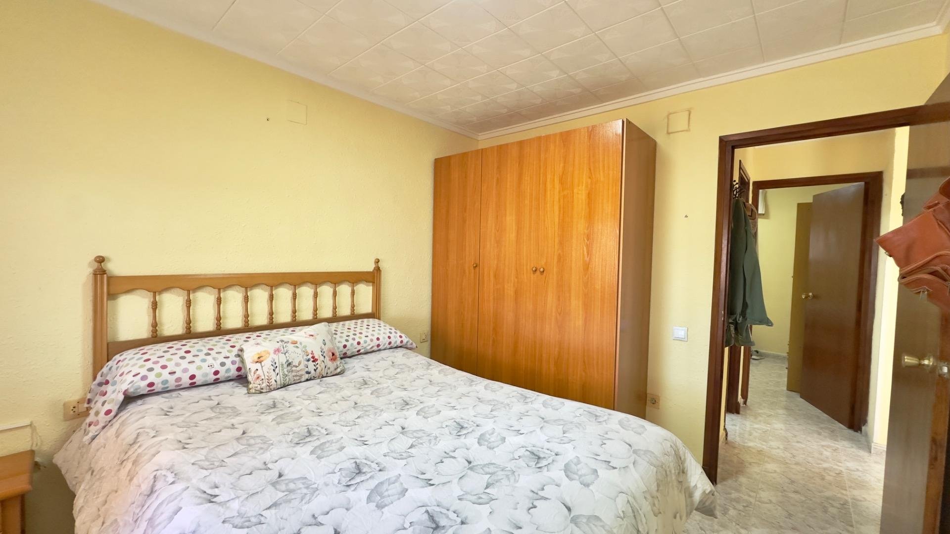 Bungalow in Torrevieja, Alicante, Spain 1 bedroom, 46 sq.m. No. 183043