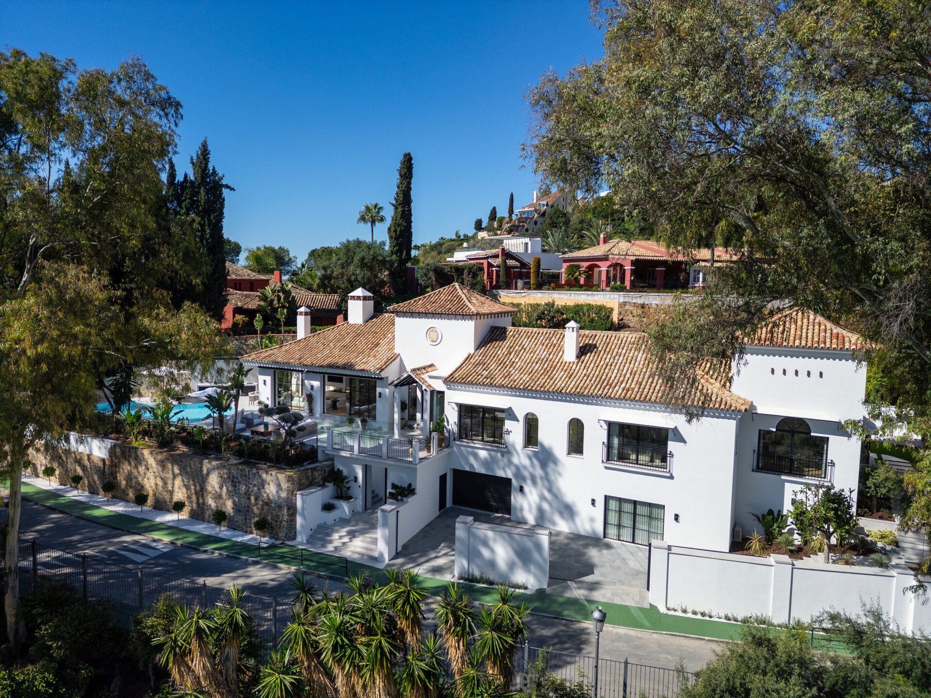 Villa a Benahavis, Malaga, Spagna 5 camere da letto, 492 mq. N° 136122