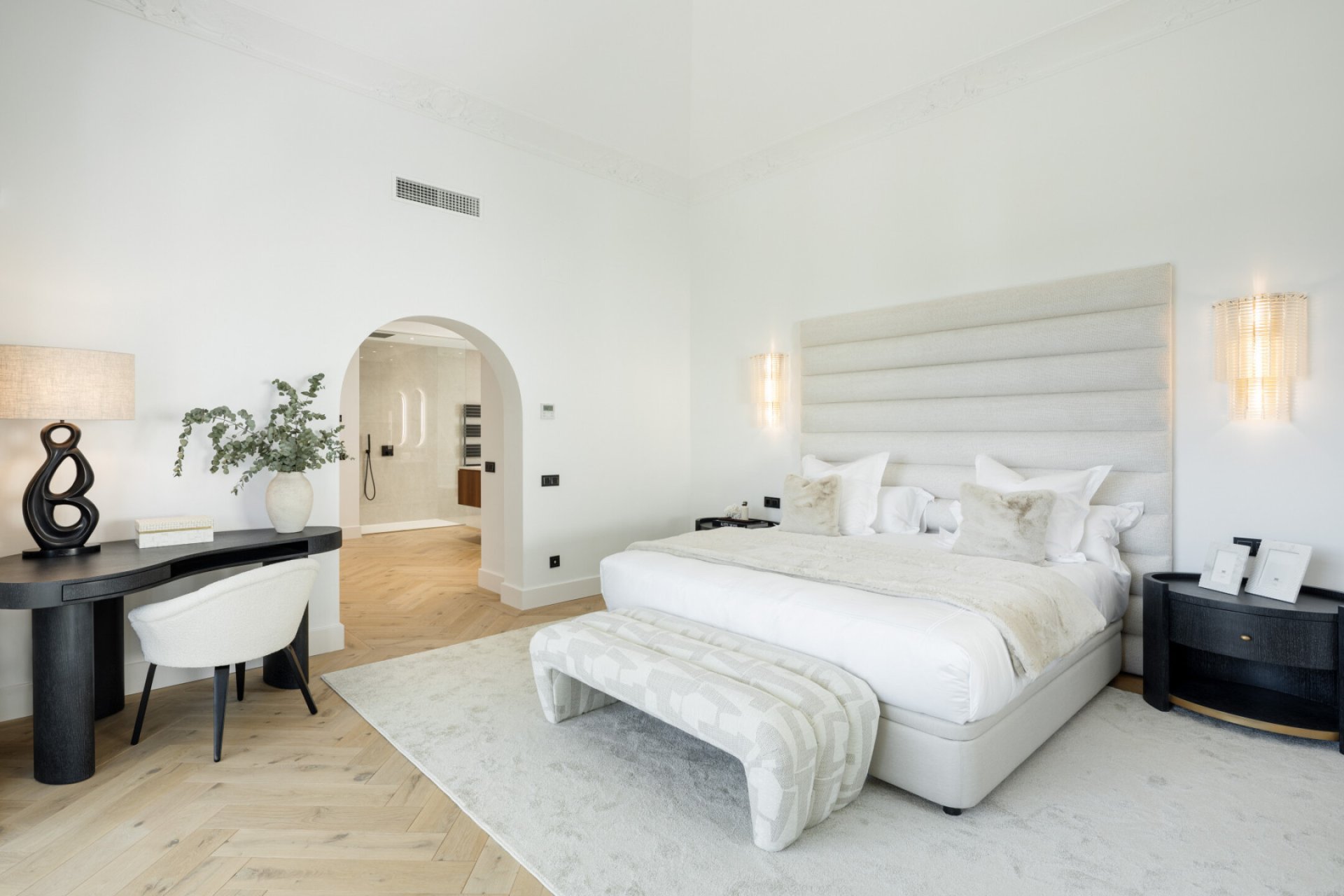 Villa a Benahavis, Malaga, Spagna 5 camere da letto, 492 mq. N° 136122