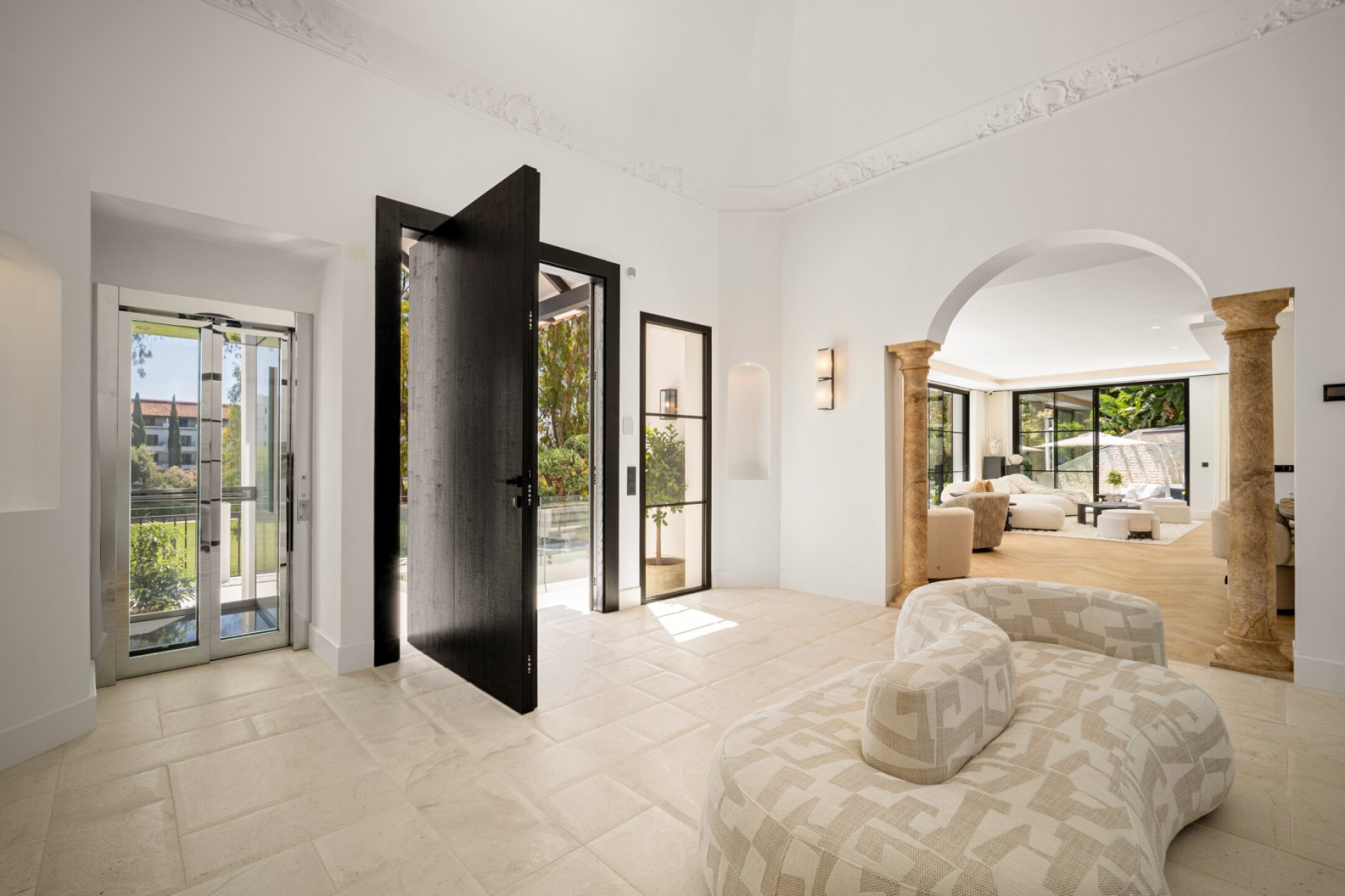 Villa a Benahavis, Malaga, Spagna 5 camere da letto, 492 mq. N° 136122