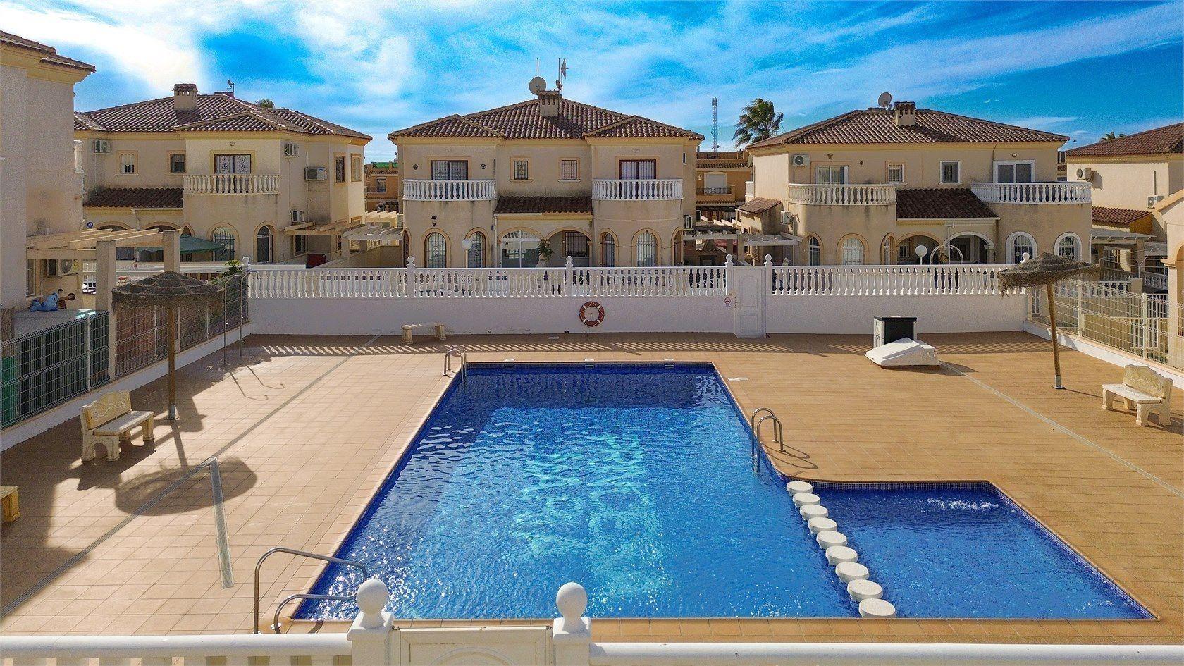 Casa a Torrevieja, Alicante, Spagna 3 camere da letto, 75 mq. N° 194440