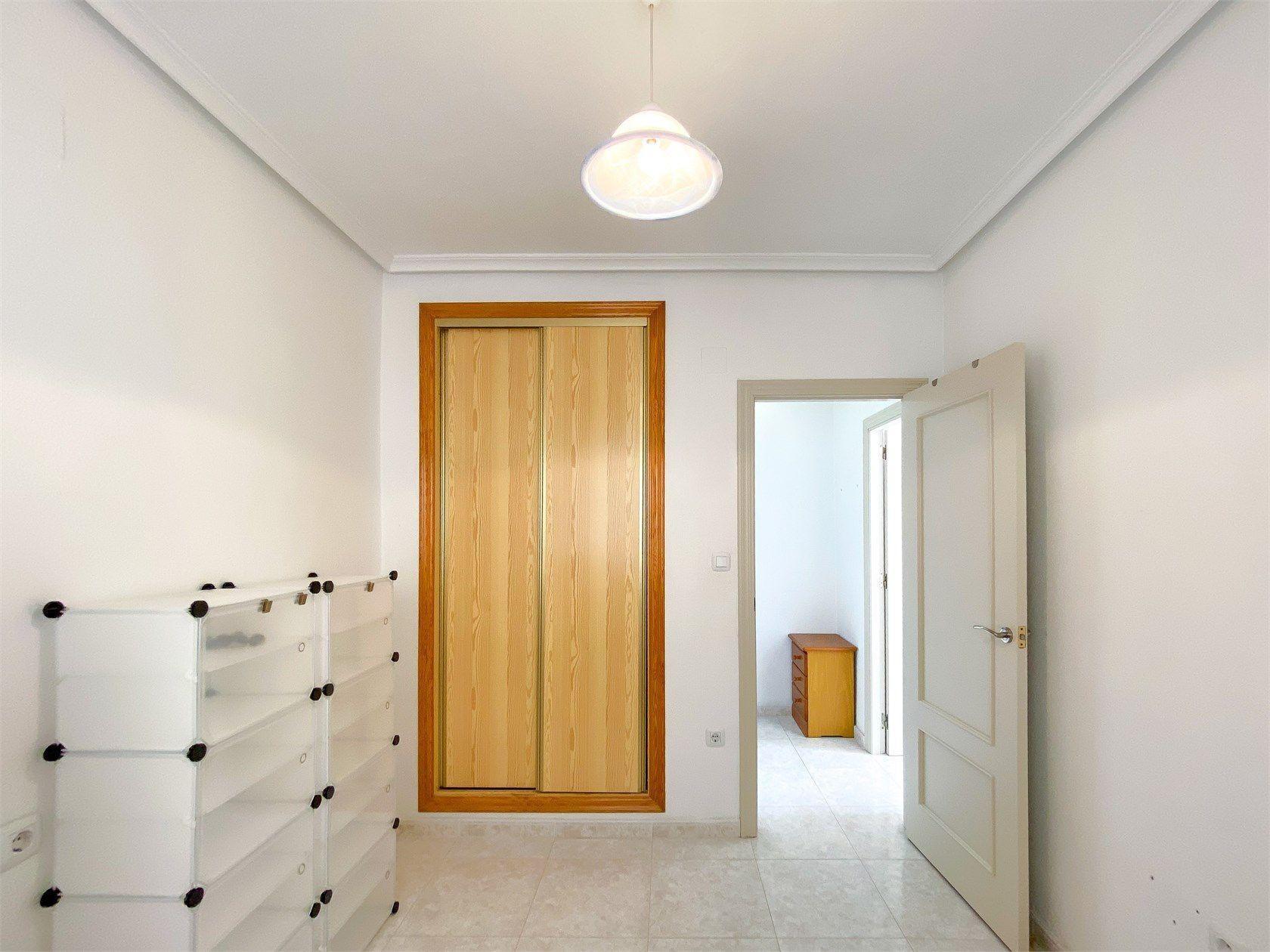 Casa a Torrevieja, Alicante, Spagna 3 camere da letto, 75 mq. N° 194440