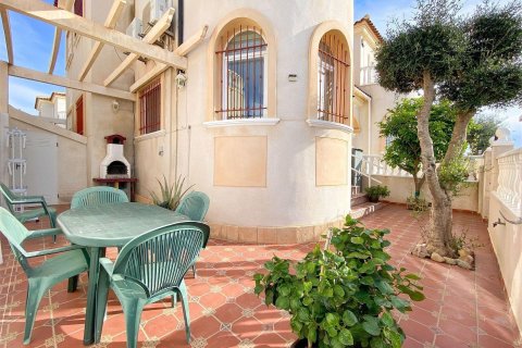 House in Torrevieja, Alicante, Spain 3 bedrooms, 75 sq.m. No. 194440
