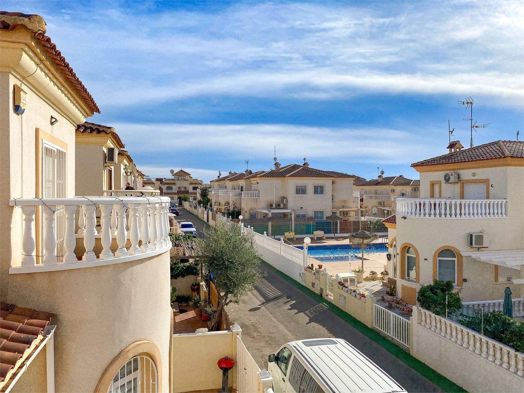 Casa a Torrevieja, Alicante, Spagna 3 camere da letto, 75 mq. N° 194440
