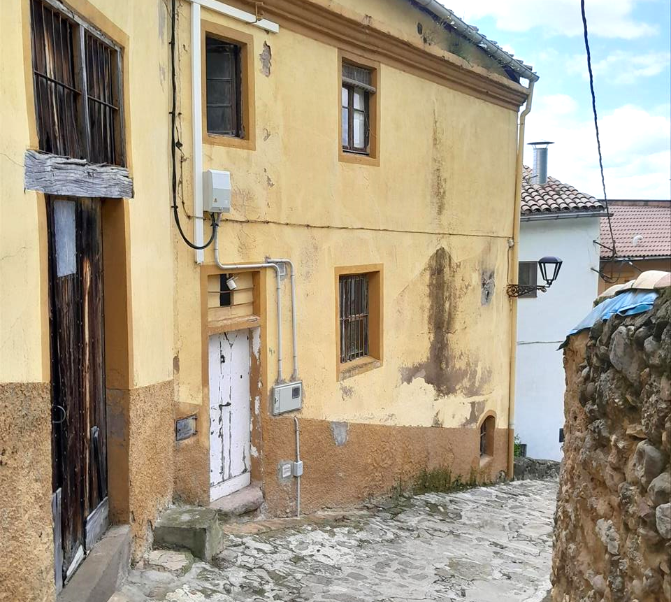 Wohnung in Berga, Barcelona, Spanien 4 Schlafzimmer, 80 m2 Nr. 191440