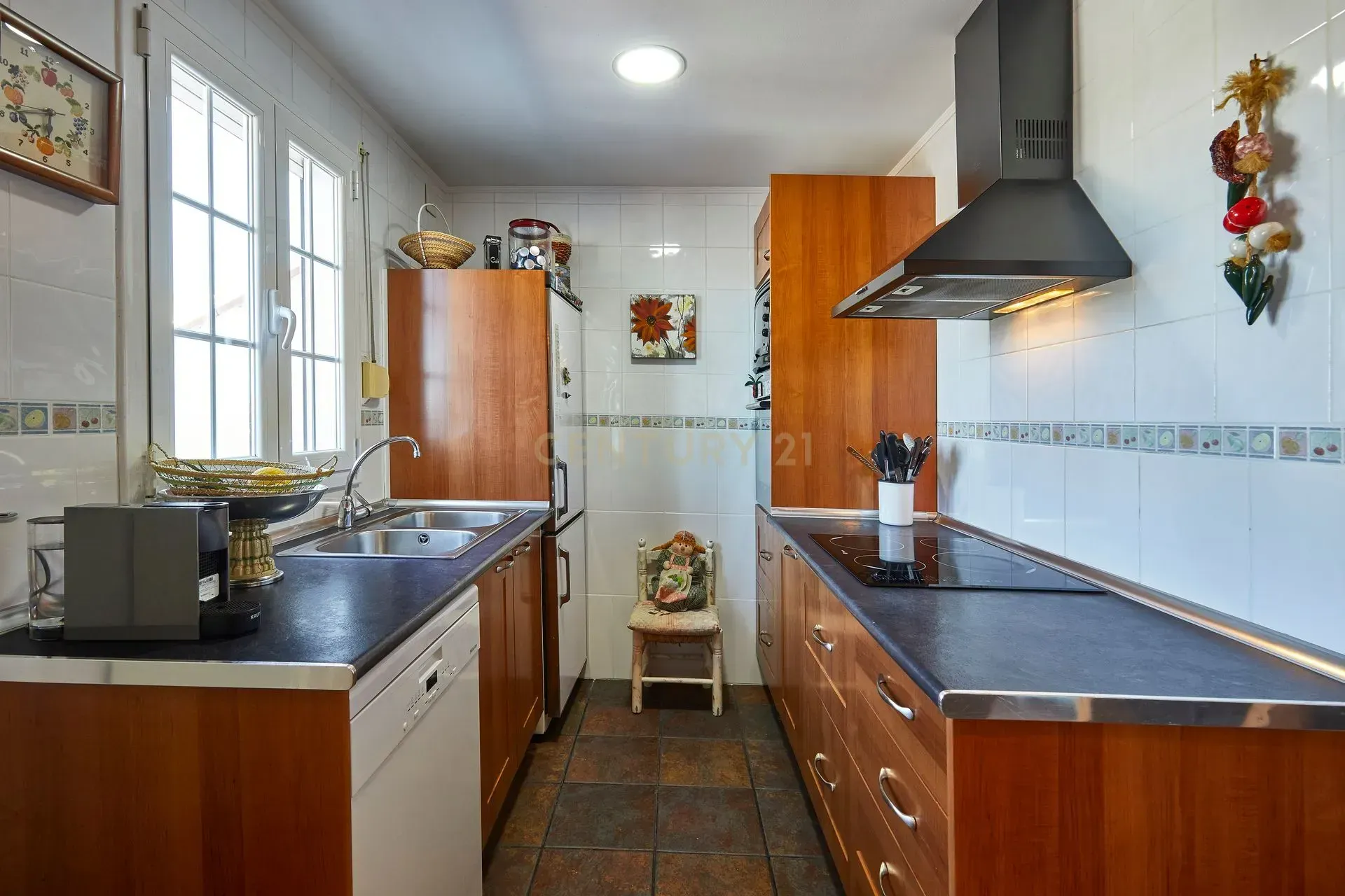 Talo Sabadell, Barcelona, Espanja 4 makuuhuonetta, 216 m2 No. 172018