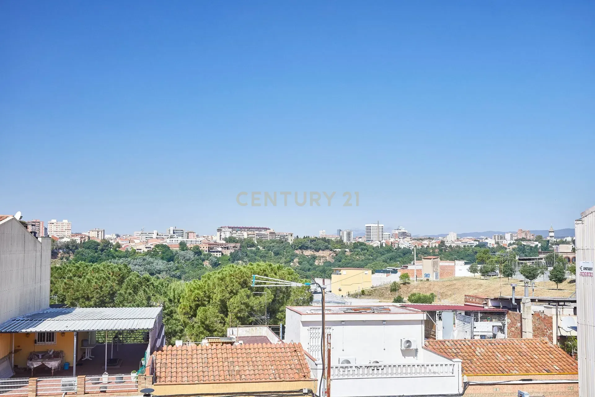 Talo Sabadell, Barcelona, Espanja 4 makuuhuonetta, 216 m2 No. 172018