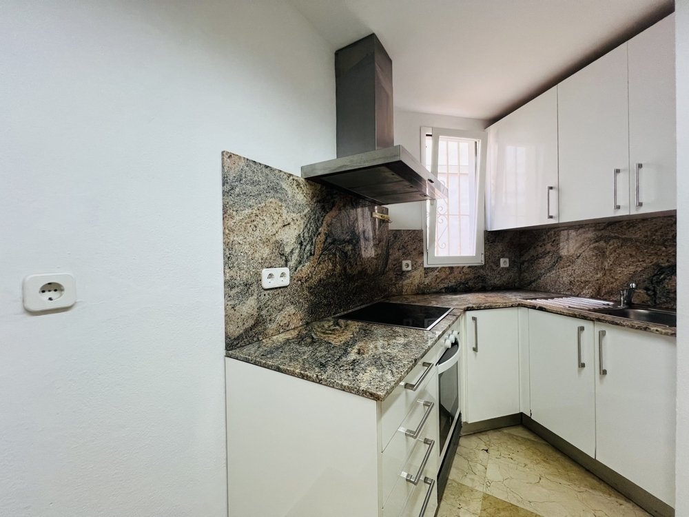 Commercial property à Santa Ponsa, Mallorca, Espagne No. 139178