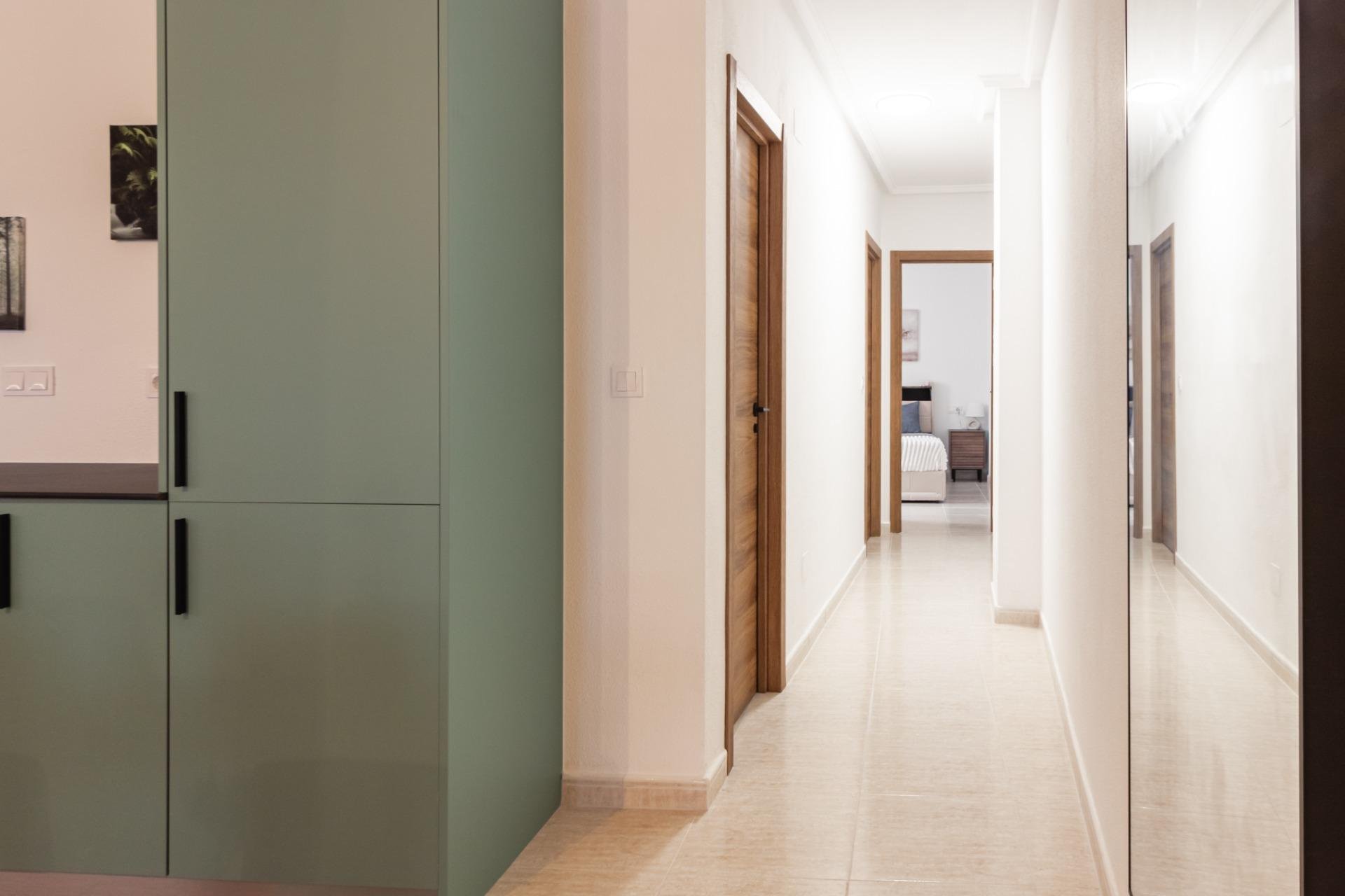 Apartment in Torrevieja, Alicante, Spain 3 bedrooms, 84 sq.m. No. 194255