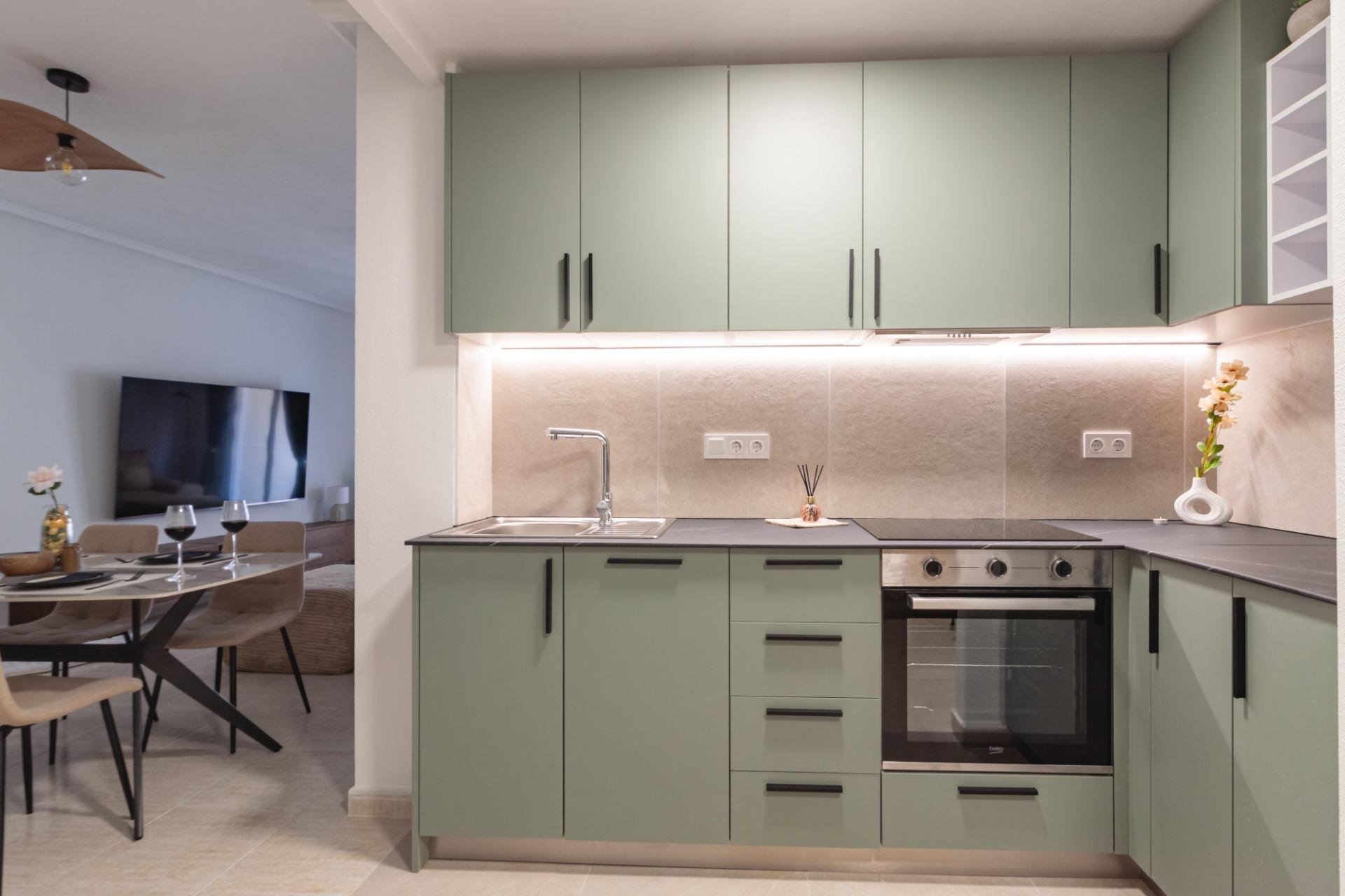Apartment in Torrevieja, Alicante, Spain 3 bedrooms, 84 sq.m. No. 194255