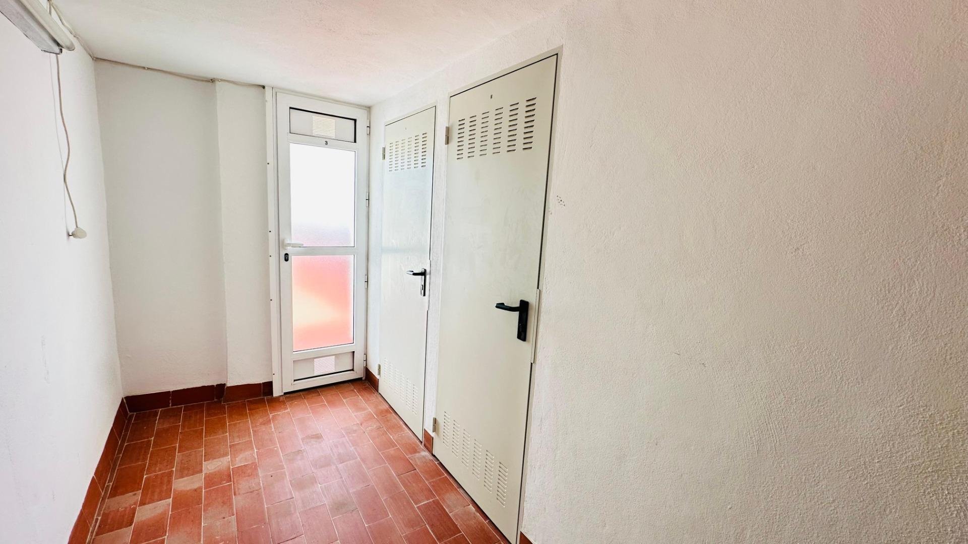 Apartment in Torrevieja, Alicante, Spain 3 bedrooms, 145 sq.m. No. 194260