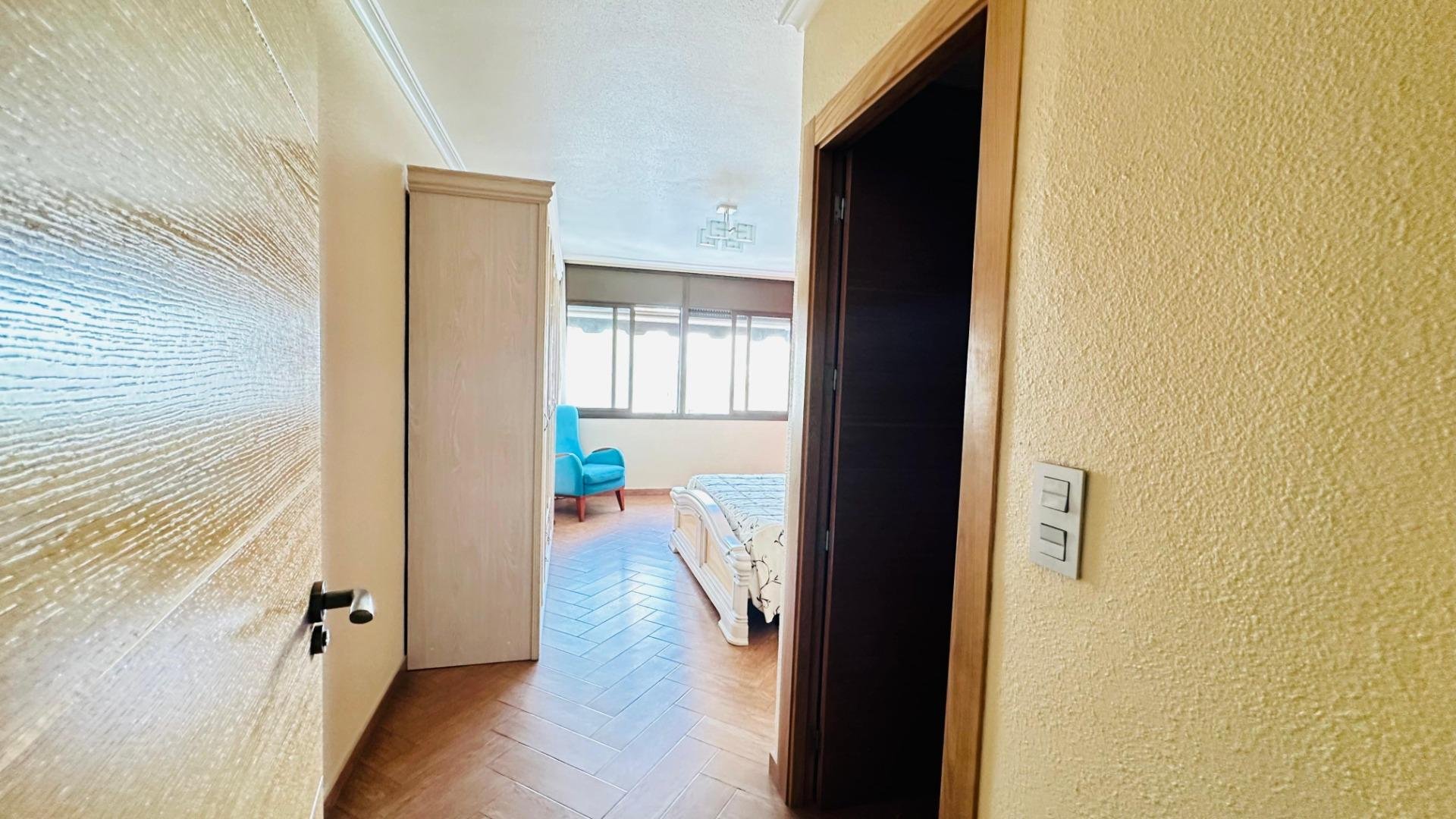 Apartment in Torrevieja, Alicante, Spain 3 bedrooms, 145 sq.m. No. 194260