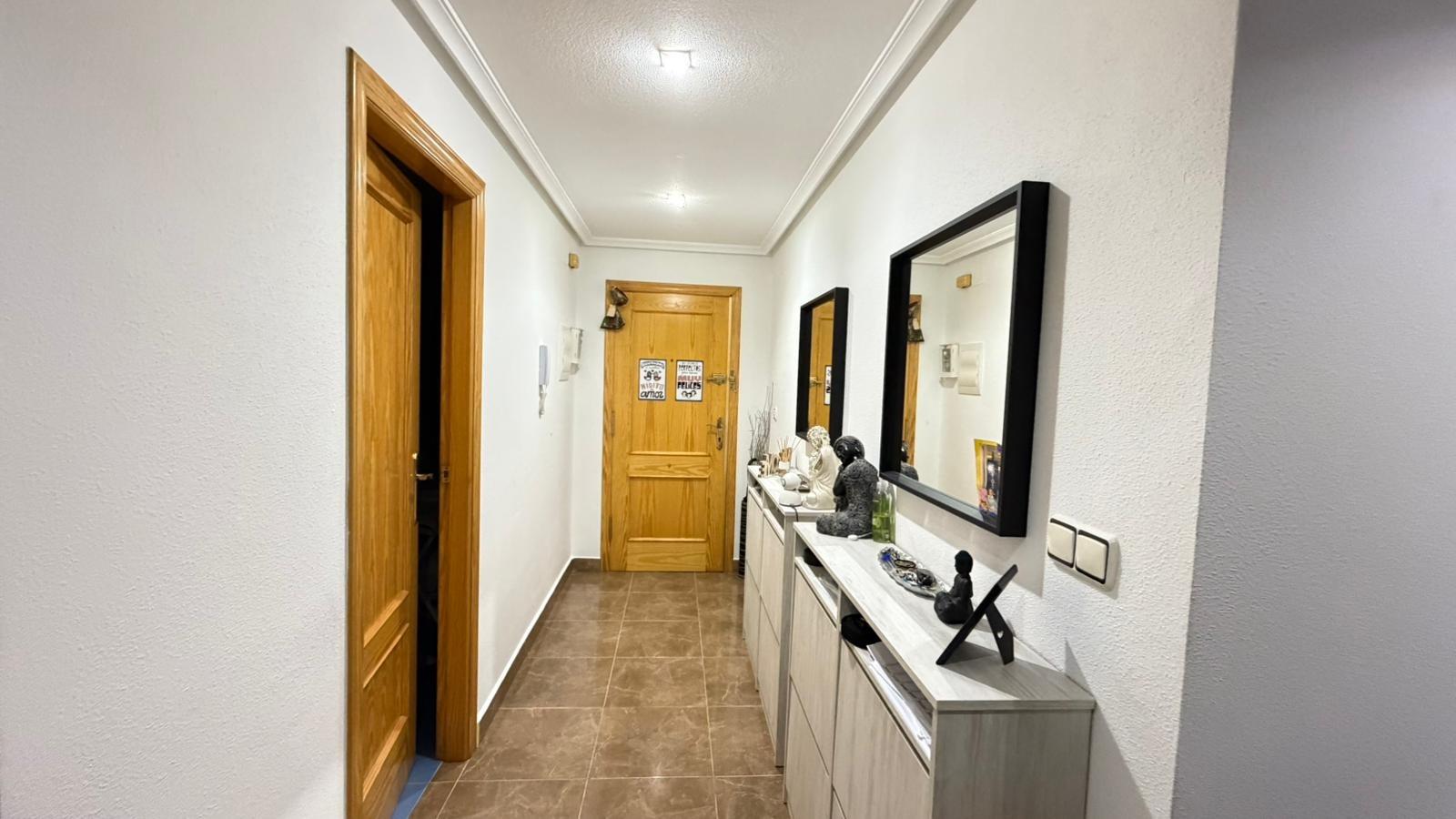 Квартира в Бенихофар, Аликанте, Испания 3 спальни, 120м2 №194261
