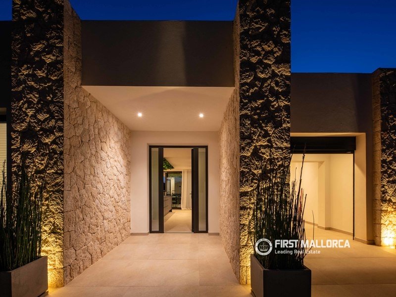 Huvila Mallorca, Espanja 4 makuuhuonetta, 372 m2 No. 178131