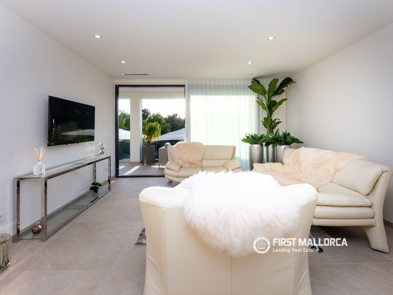 Huvila Mallorca, Espanja 4 makuuhuonetta, 372 m2 No. 178131
