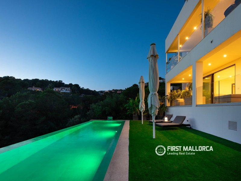 Huvila Mallorca, Espanja 4 makuuhuonetta, 372 m2 No. 178131