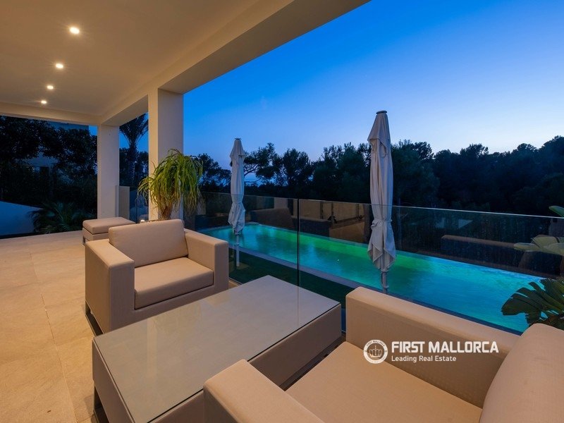 Huvila Mallorca, Espanja 4 makuuhuonetta, 372 m2 No. 178131