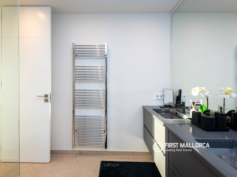 Huvila Mallorca, Espanja 4 makuuhuonetta, 372 m2 No. 178131