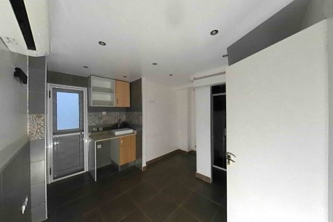 Dzīvoklis Barcelona, Spānijā 6 istabas, 103 m2 Nr. 167182