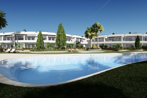 Bungalow à Torrevieja, Alicante, Espagne 2 chambres, 101 m2 No. 95674