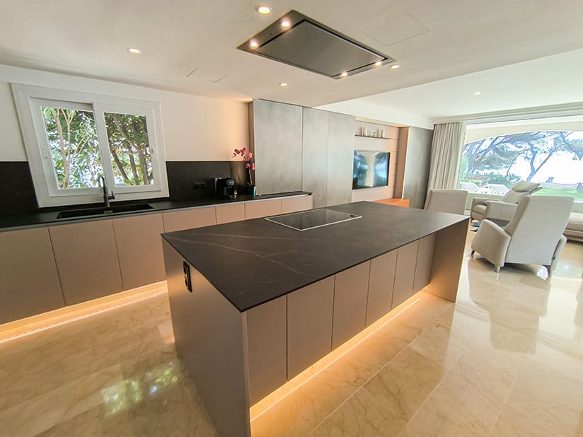 Huvila Alcudia, Mallorca, Espanja 5 makuuhuonetta, 445 m2 No. 148203