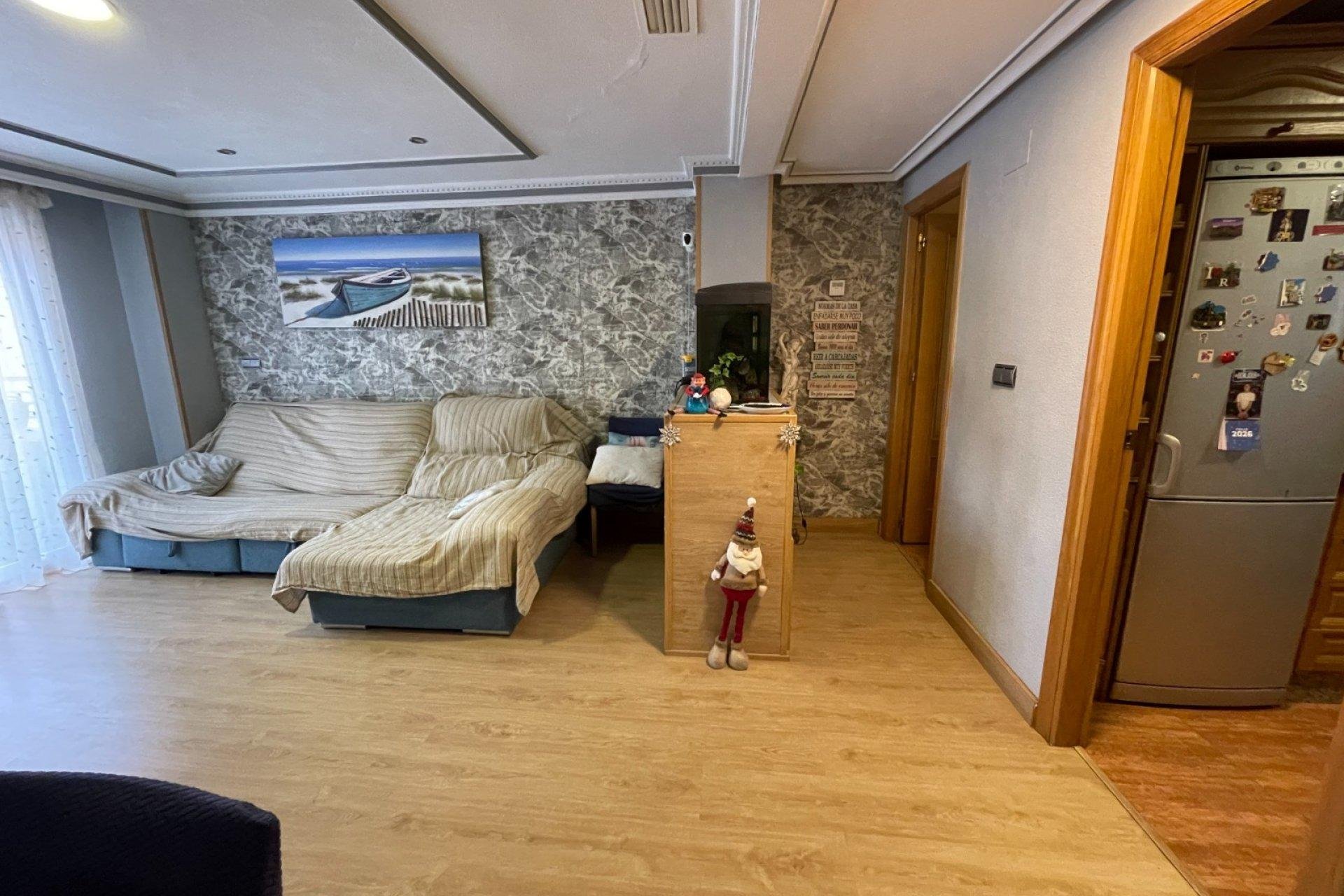 Apartment in Torrevieja, Alicante, Spain 4 bedrooms, 110 sq.m. No. 142717