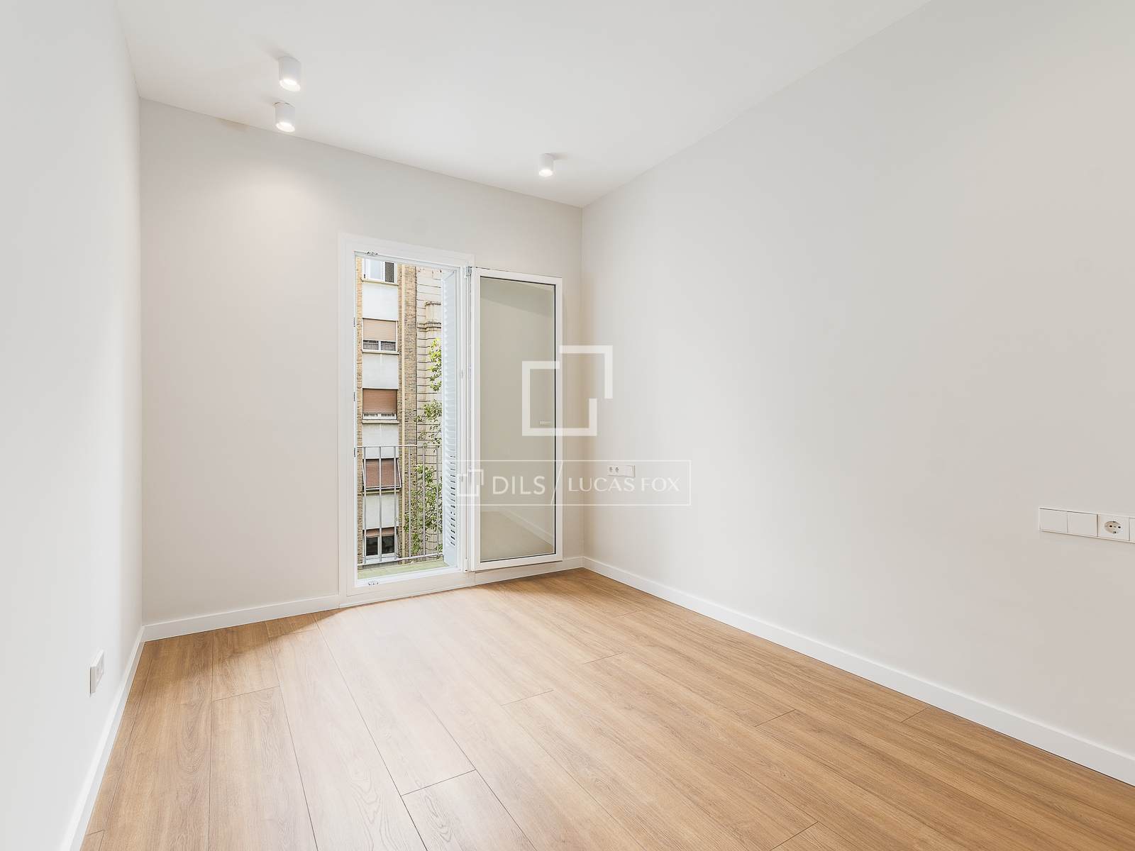 Apartamento en Barcelona, España 3 dormitorios, 84 m2 No. 150668