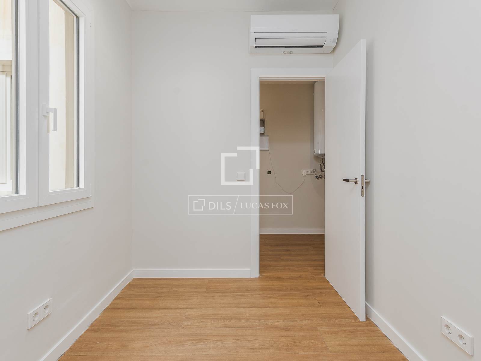 Apartamento en Barcelona, España 3 dormitorios, 84 m2 No. 150668