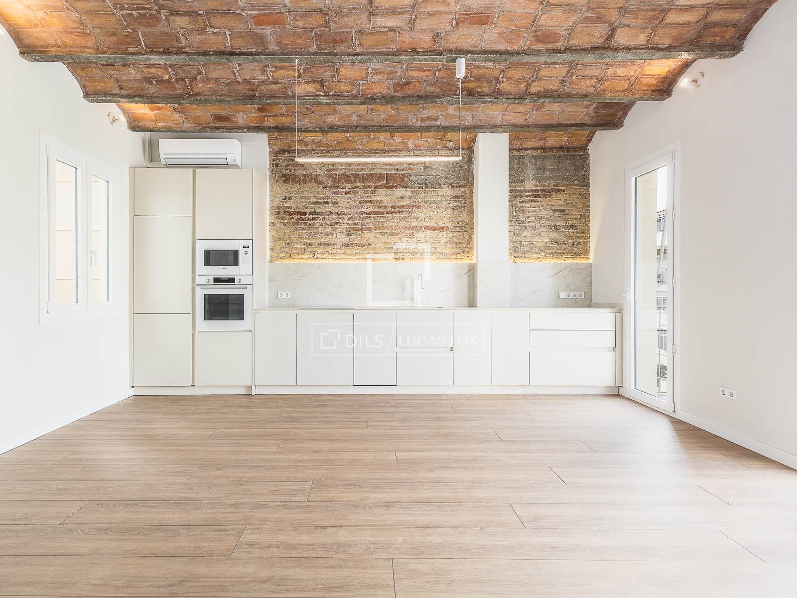 Apartamento en Barcelona, España 3 dormitorios, 84 m2 No. 150668
