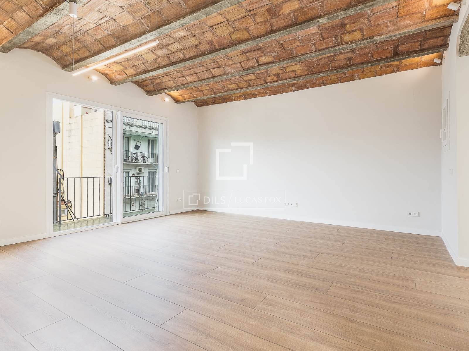 Apartamento en Barcelona, España 3 dormitorios, 84 m2 No. 150668