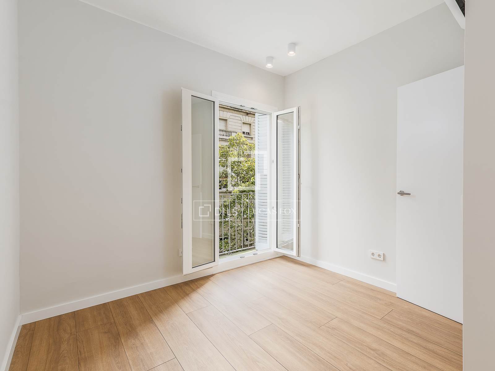 Apartamento en Barcelona, España 3 dormitorios, 84 m2 No. 150668