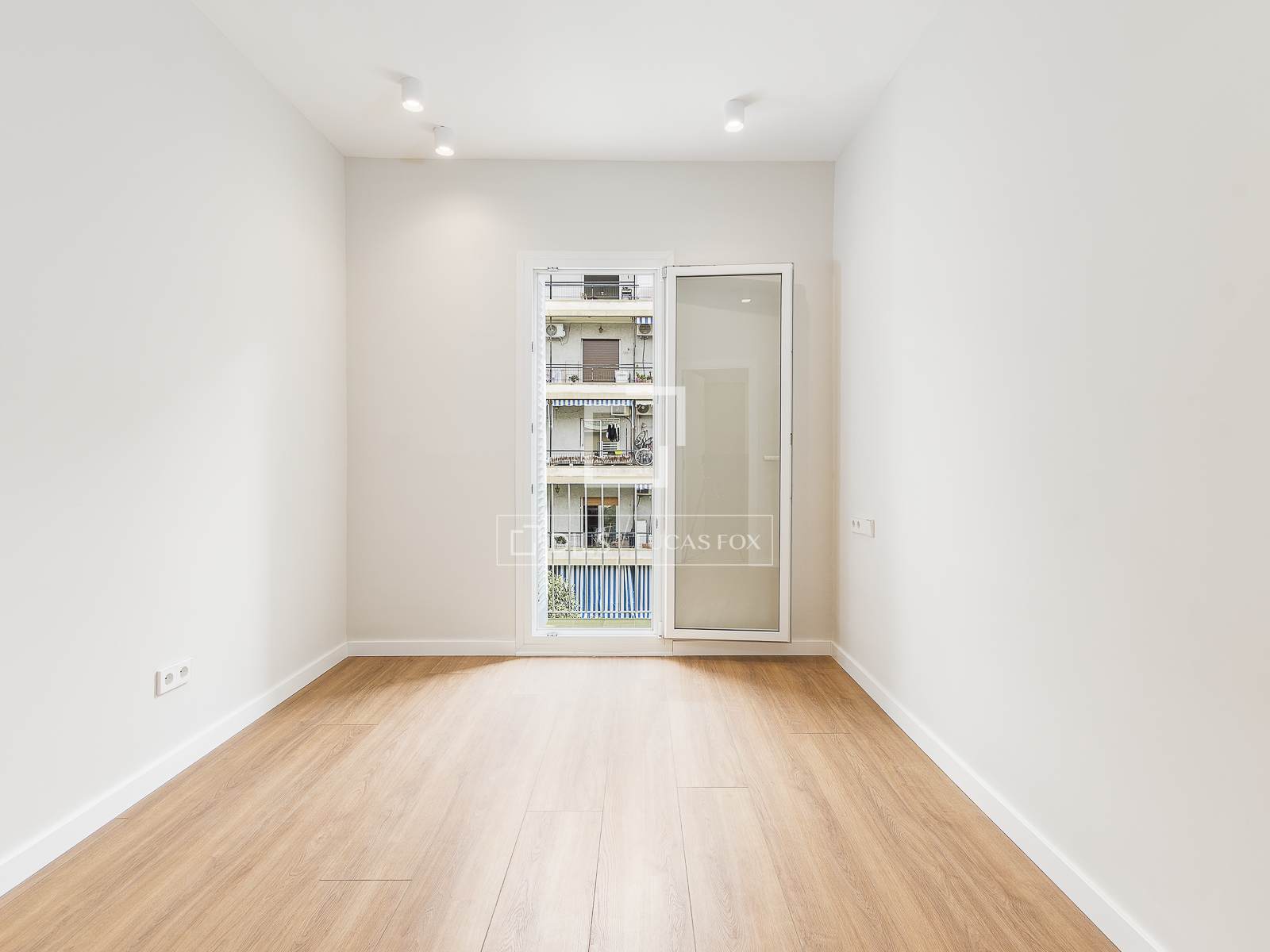 Apartamento en Barcelona, España 3 dormitorios, 84 m2 No. 150668