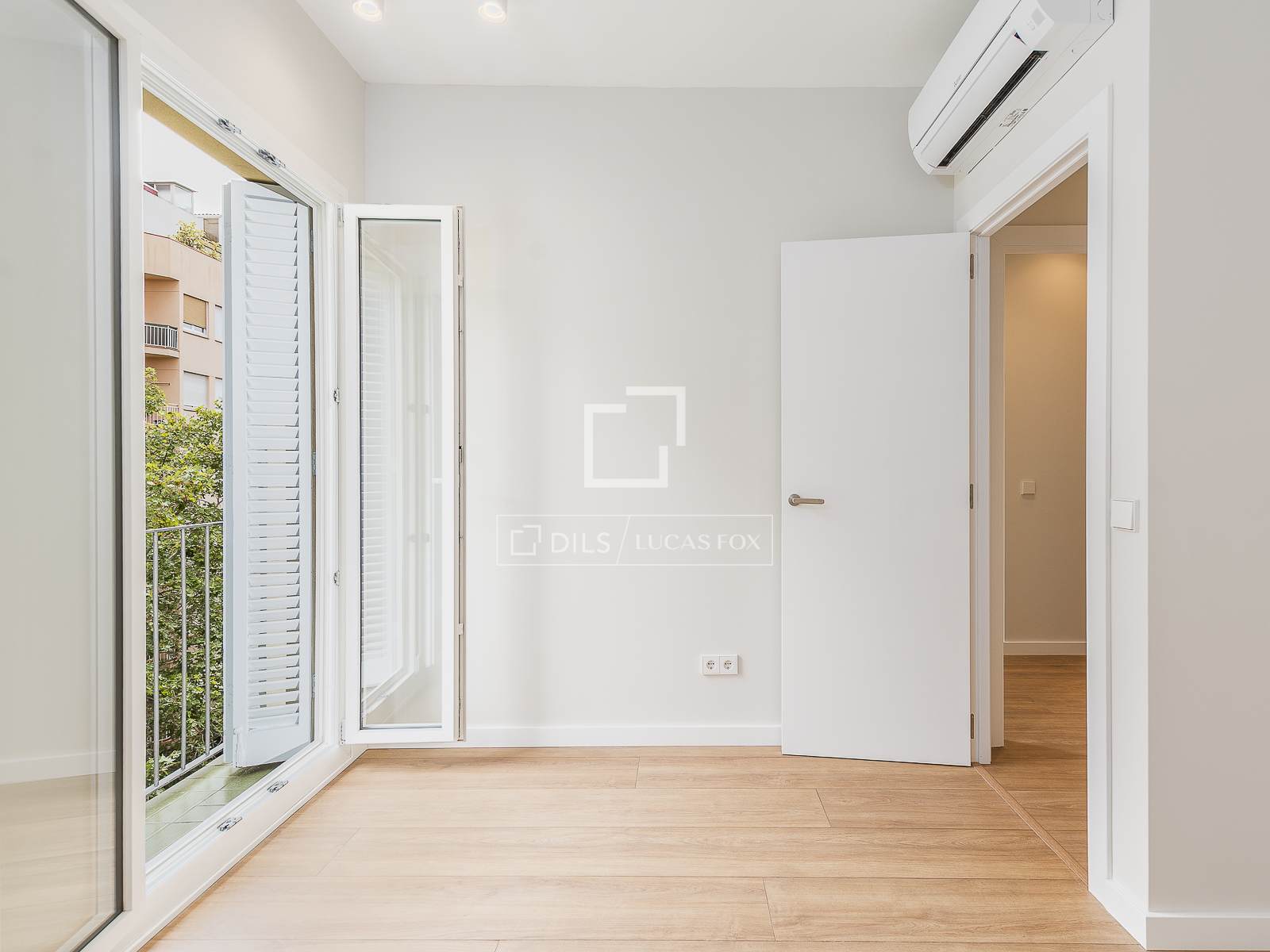 Apartamento en Barcelona, España 3 dormitorios, 84 m2 No. 150668
