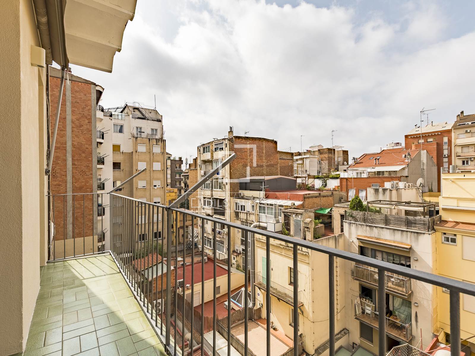 Apartamento en Barcelona, España 3 dormitorios, 84 m2 No. 150668