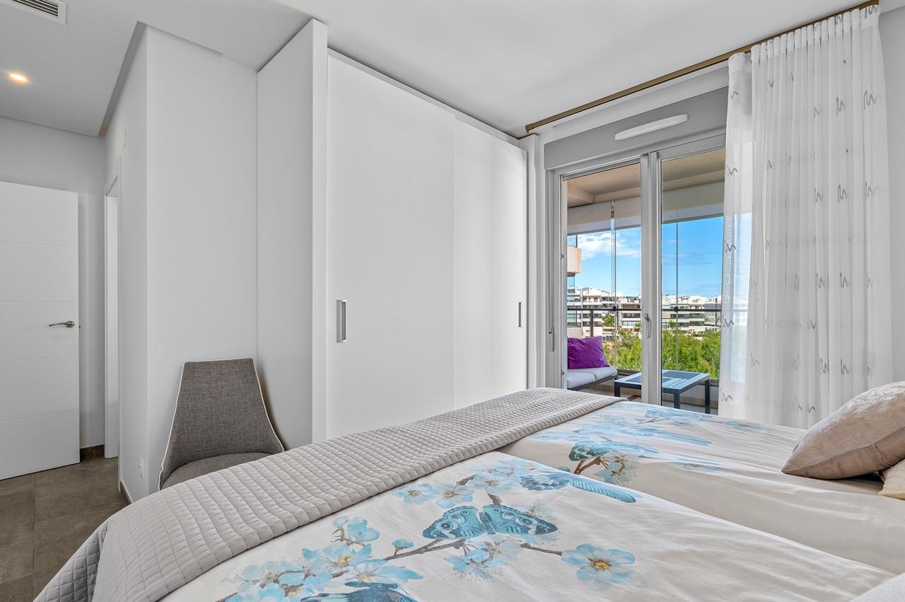 Apartment in San Miguel de Salinas, Alicante, Spain 2 bedrooms, 72 sq.m. No. 177526