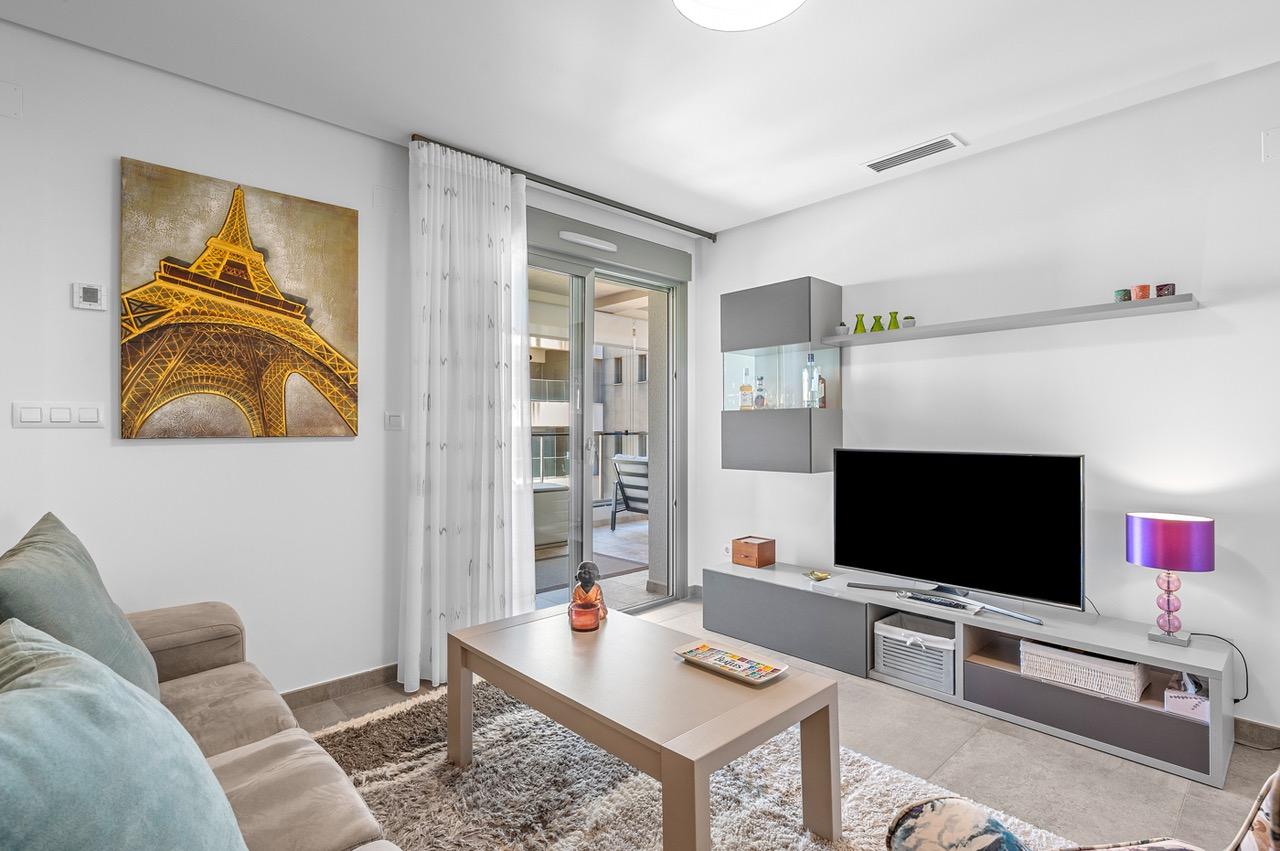 Apartment in San Miguel de Salinas, Alicante, Spain 2 bedrooms, 72 sq.m. No. 177526