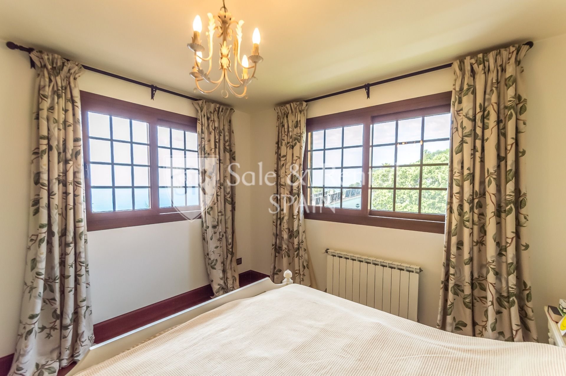 Māja Lloret de Mar, Girona, Spānijā 5 istabas, 326 m2 Nr. 166498