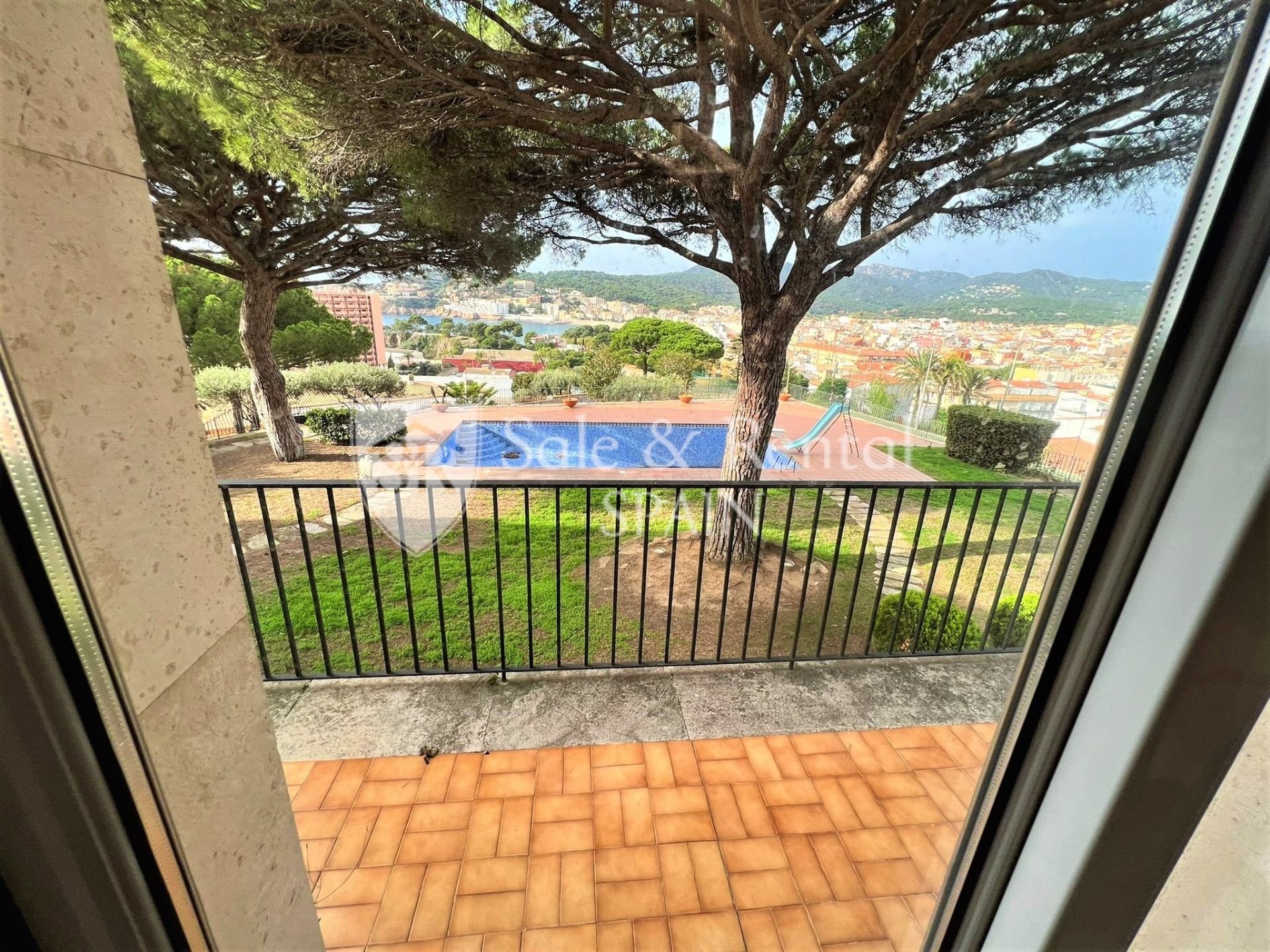 House in Sant Feliu de Guixols, Girona, Spain 10 bedrooms, 1323 sq.m. No. 166496