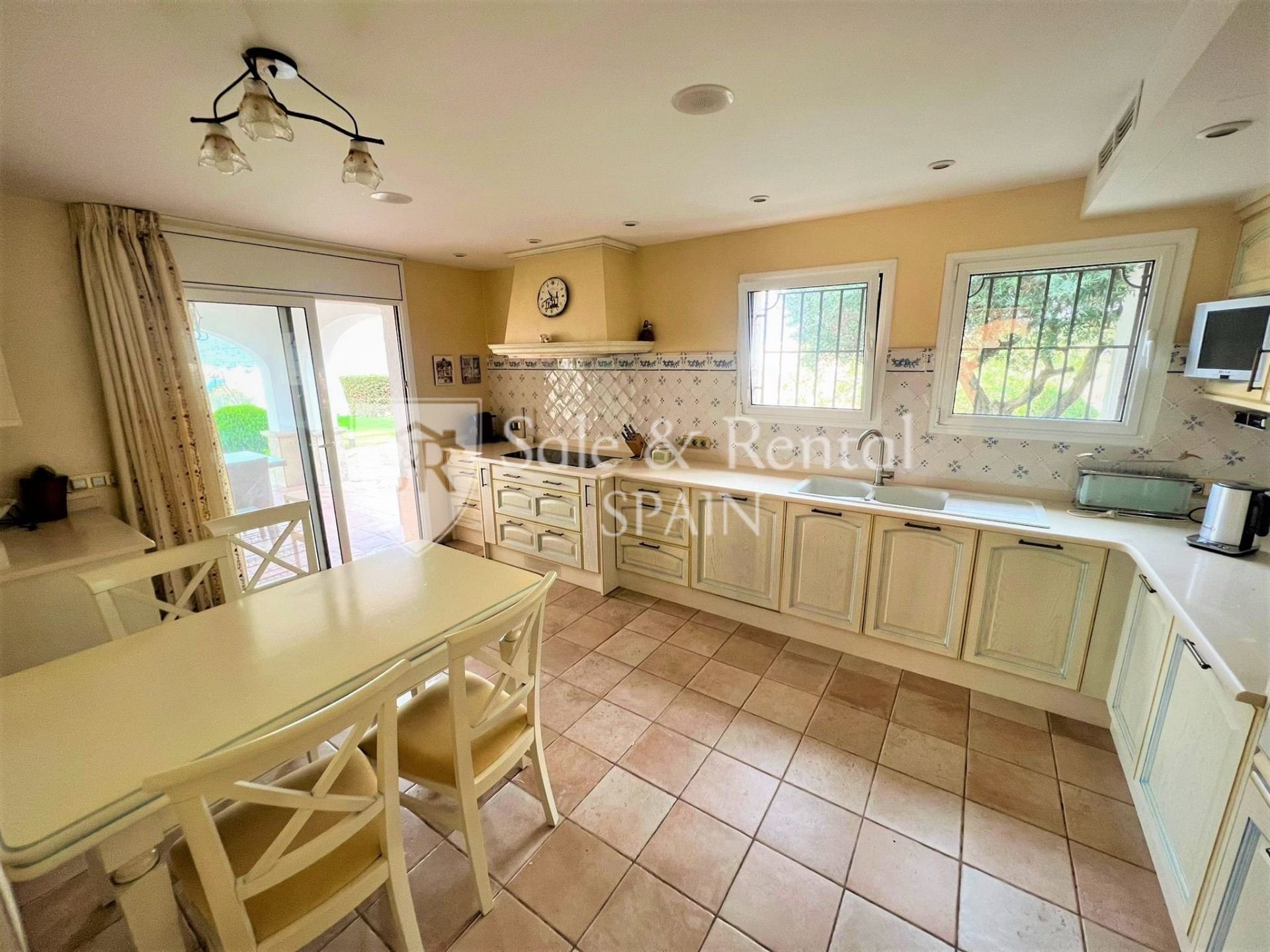 House in Sant Feliu de Guixols, Girona, Spain 10 bedrooms, 1323 sq.m. No. 166496