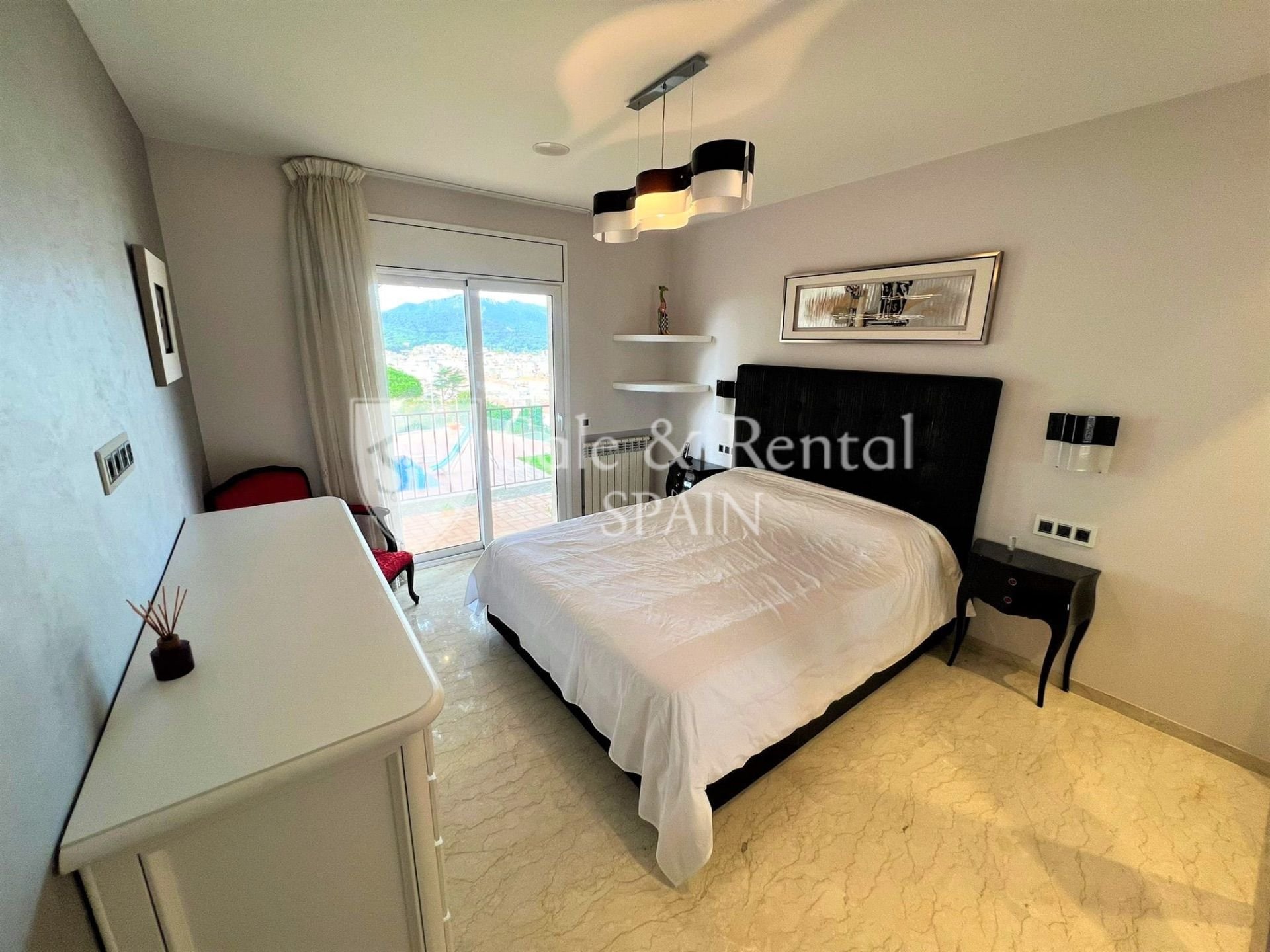 House in Sant Feliu de Guixols, Girona, Spain 10 bedrooms, 1323 sq.m. No. 166496